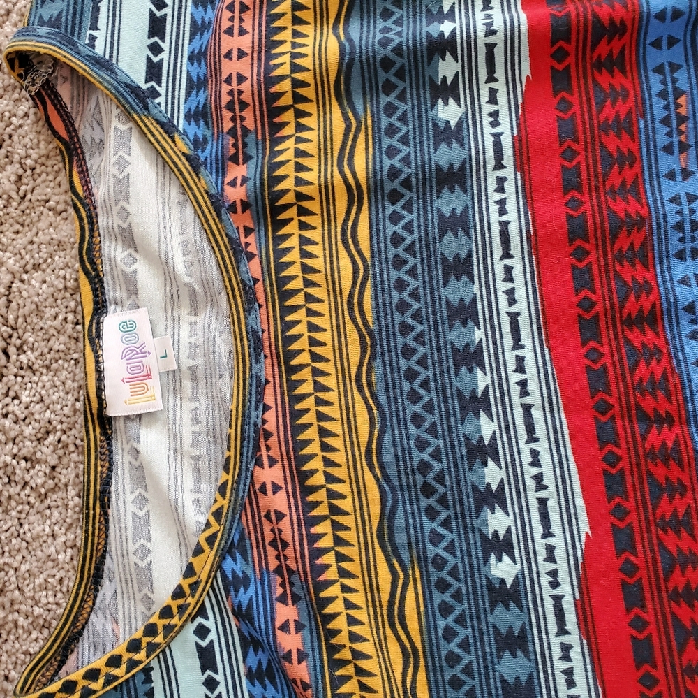 LuLaRoe top